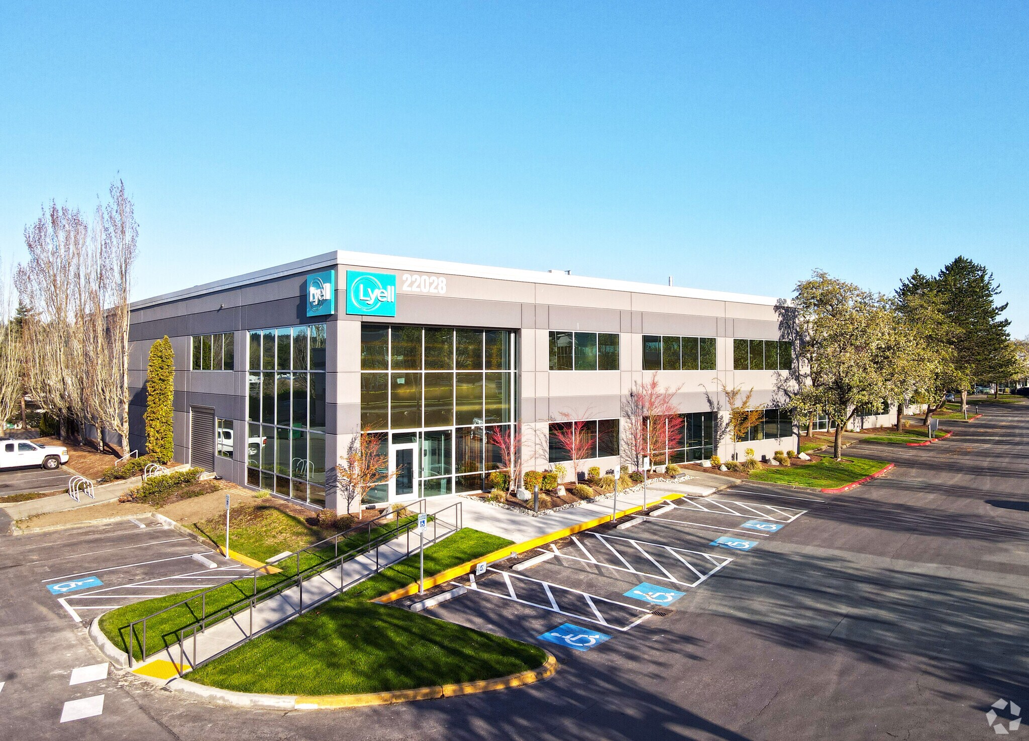 22028 26th Ave SE, Bothell, WA for sale Primary Photo- Image 1 of 1