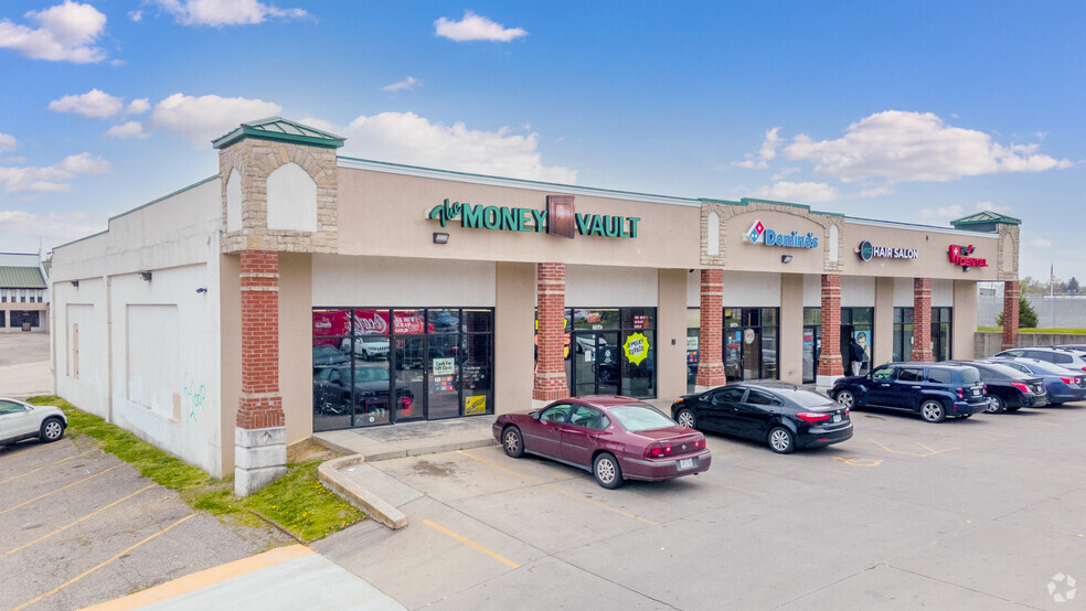 7764 Colerain Ave, Cincinnati, OH for lease - Primary Photo - Image 1 of 1