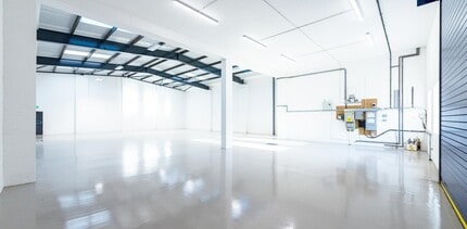 Rotherhithe New Rd, London for lease Interior Photo- Image 1 of 2