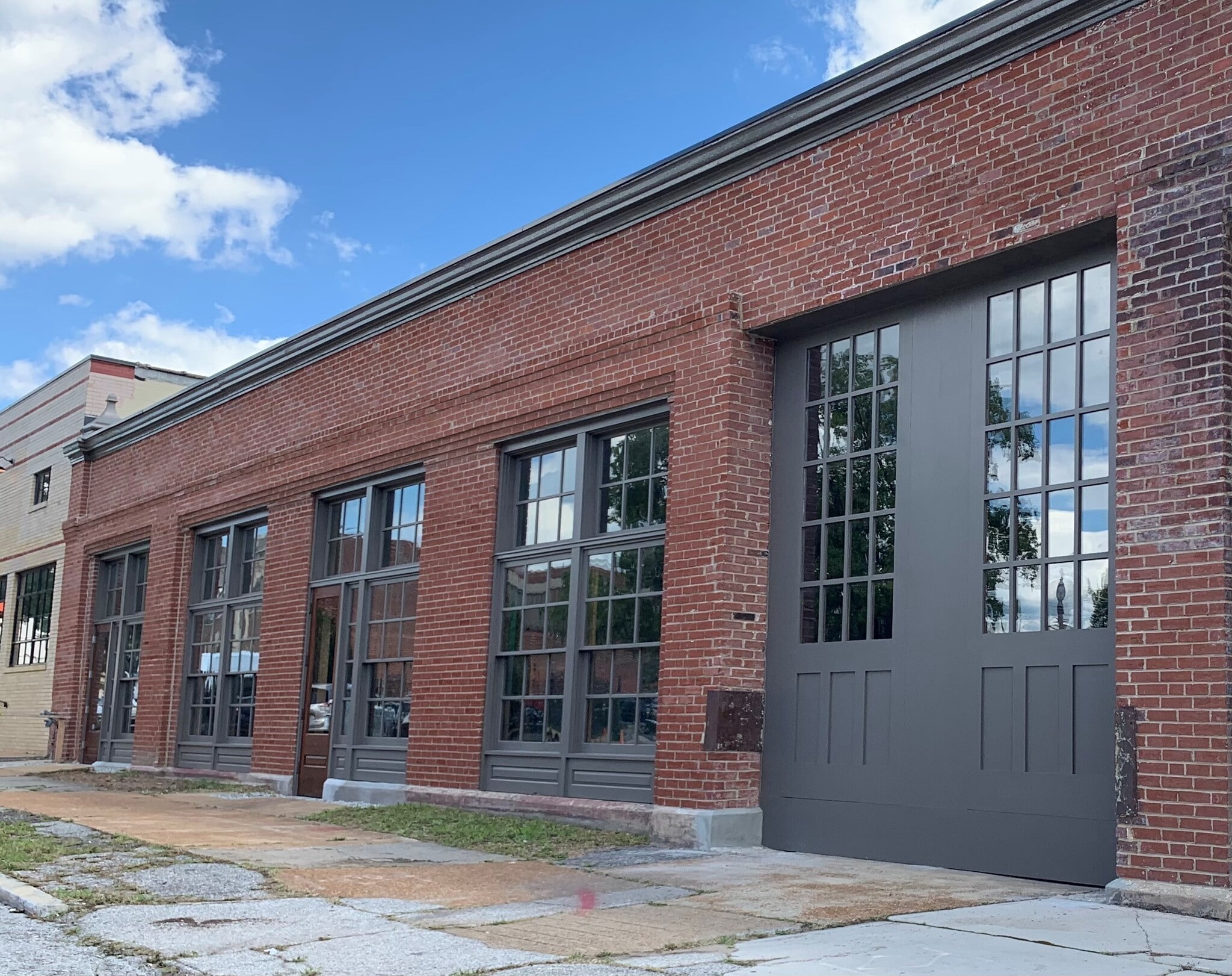 3950 Laclede Ave, Saint Louis, MO for lease Building Photo- Image 1 of 3