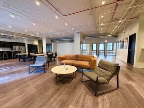 125 S Clark St, Chicago, IL for lease Interior Photo- Image 1 of 5