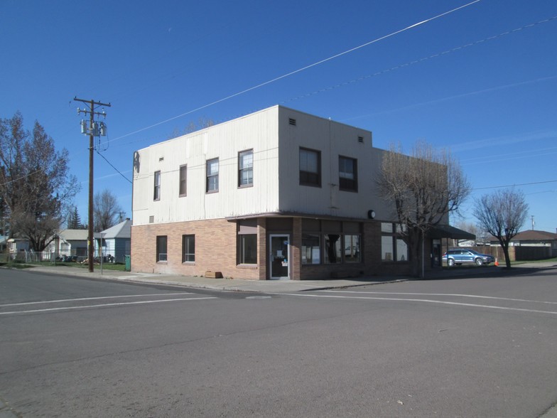 201 W 3rd St, Dorris, CA for sale - Building Photo - Image 1 of 1