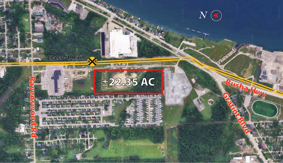 298 Gratiot Blvd, Marysville, MI for sale - Building Photo - Image 2 of 5