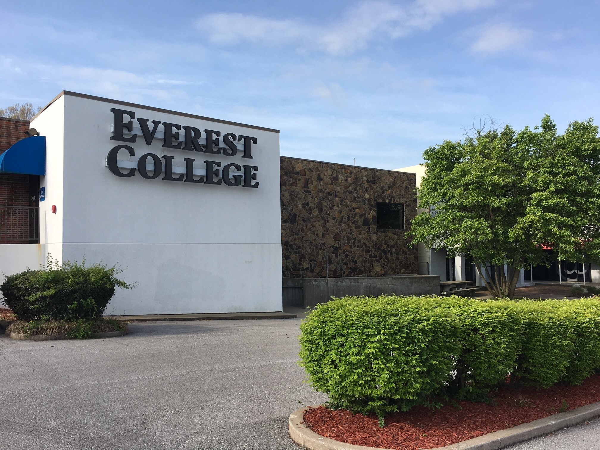 1010 W Sunshine St, Springfield, MO for sale Building Photo- Image 1 of 1