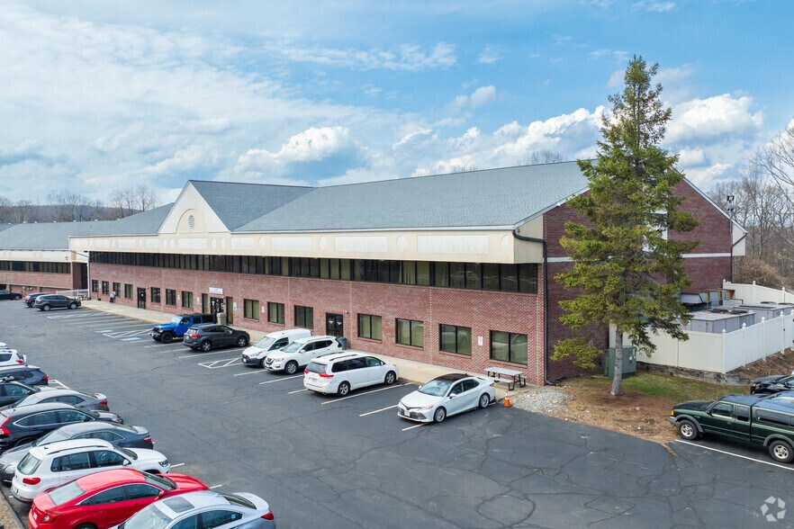 27 Midstate Dr, Auburn, MA for sale - Primary Photo - Image 1 of 1