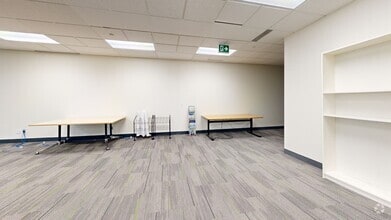 5500 N Service Rd, Burlington, ON for lease Matterport 3D Scan- Image 1 of 5