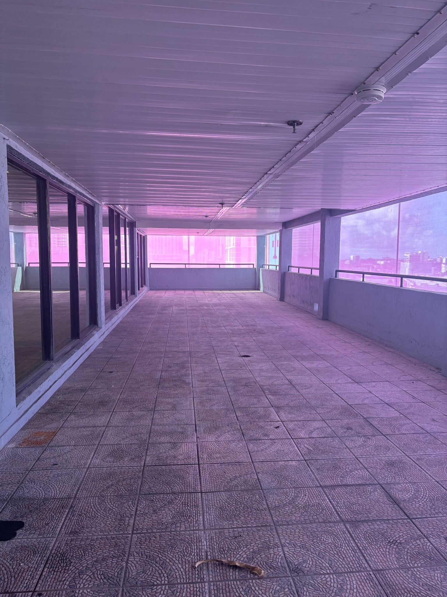 33 SW 2nd Ave, Miami, FL for lease Interior Photo- Image 1 of 16