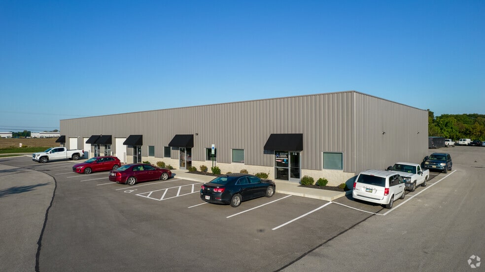 7685 Corporate Blvd, Plain City, OH for lease - Building Photo - Image 2 of 6
