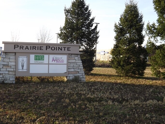 Crimson Ln & Prairie Pointe Dr, Yorkville, IL 60560