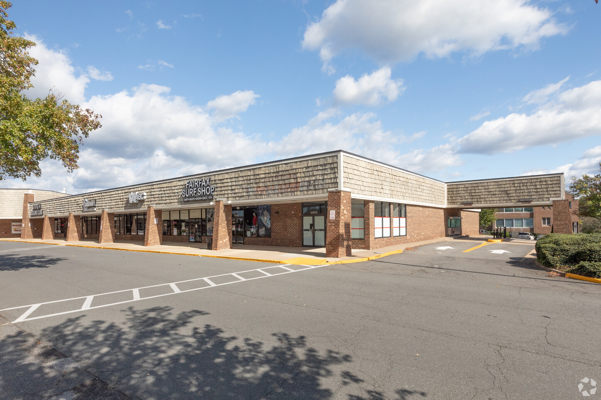 10384 Willard Way, Fairfax, VA for lease Building Photo- Image 1 of 5