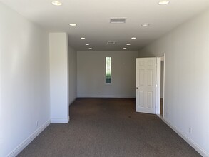 1128 Coast Village Cir, Montecito, CA for lease Building Photo- Image 2 of 9