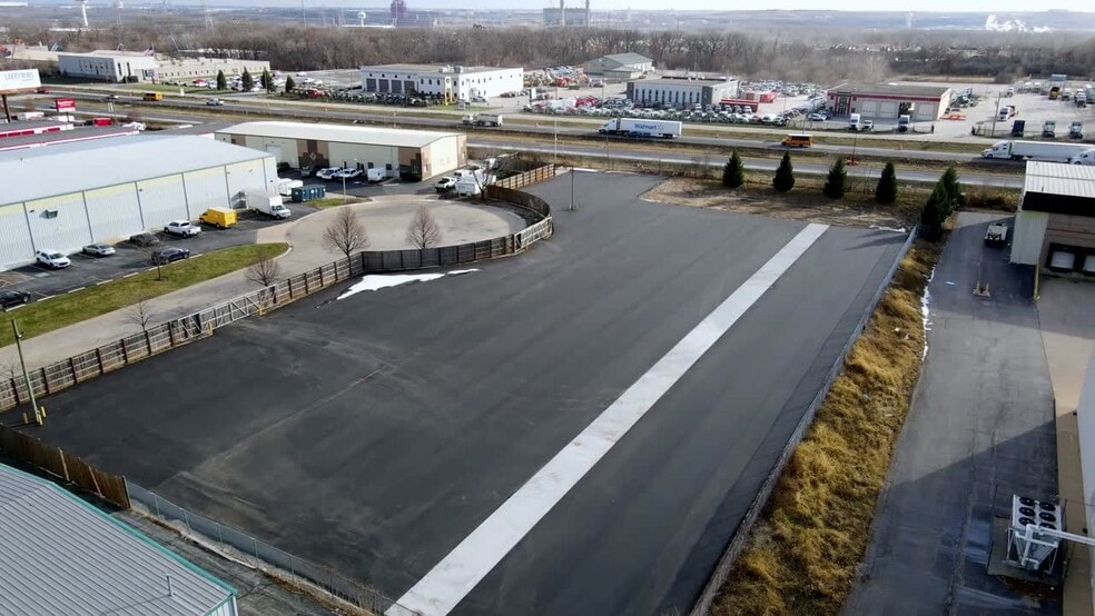 523 Vera Ct, Joliet, IL for lease - Commercial Listing Video - Image 2 of 10