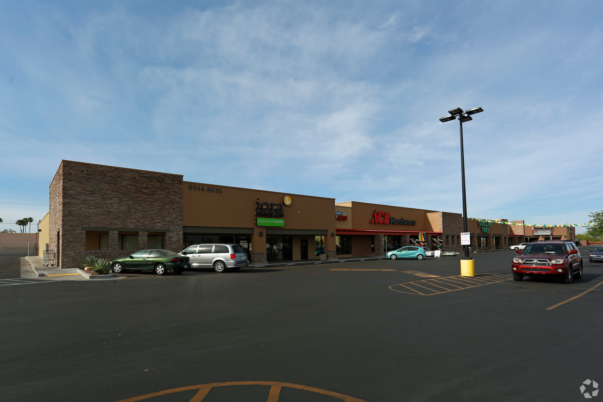 8554-8670 E Broadway Blvd, Tucson, AZ for lease Building Photo- Image 1 of 5