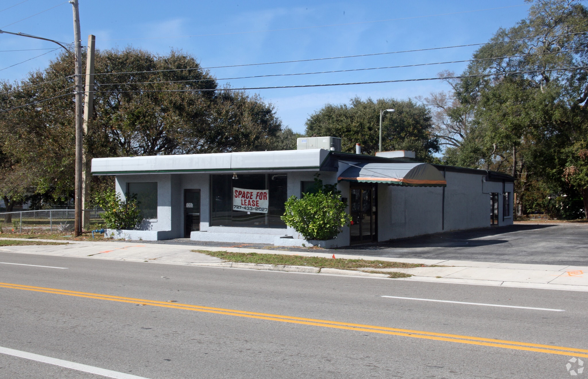 1350 Cleveland St, Clearwater, FL for lease Building Photo- Image 1 of 2