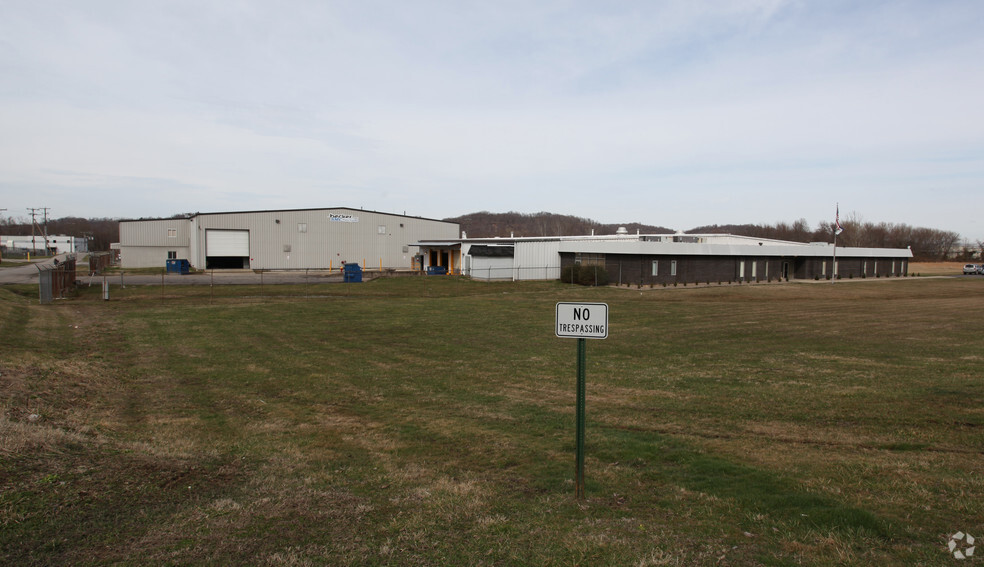 5950 Ohio River Rd, Huntington, WV for sale - Primary Photo - Image 1 of 1