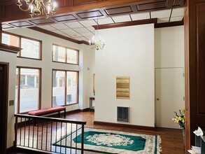 232 Capitol St, Charleston, WV for lease Lobby- Image 2 of 11