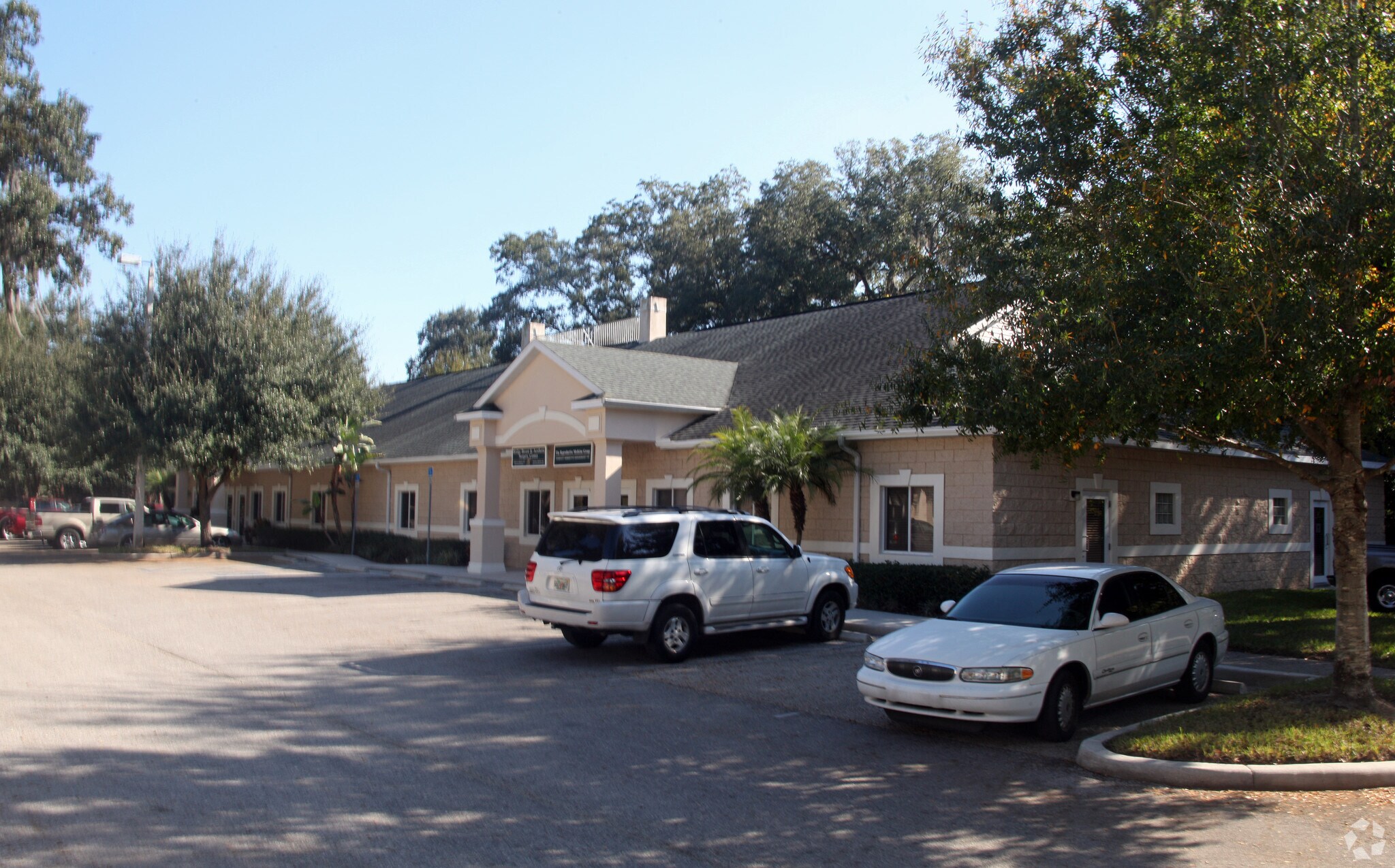 608 Medical Care Dr, Brandon, FL for sale Primary Photo- Image 1 of 1