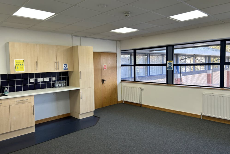 Fortran Rd, Cardiff for lease Interior Photo- Image 1 of 2