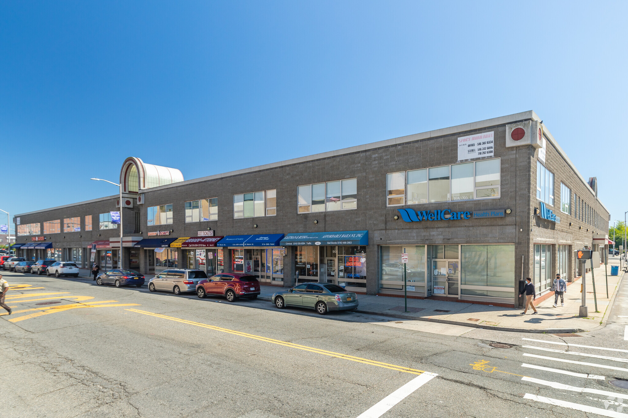 86-110 Main St, Hempstead, NY for lease Building Photo- Image 1 of 2