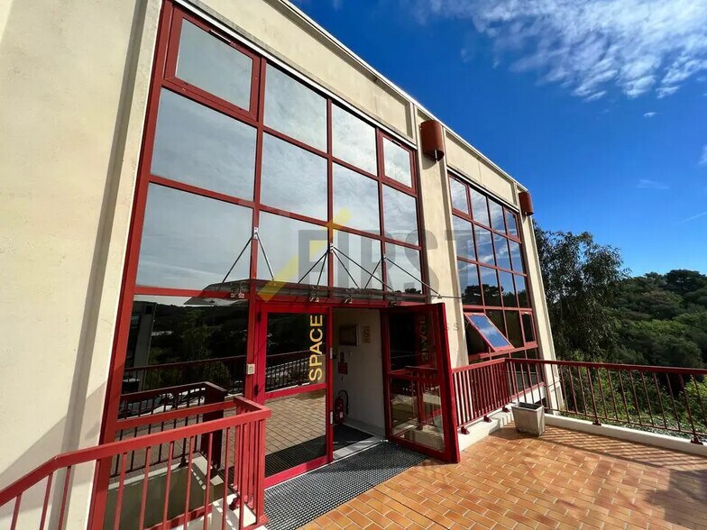 Office in Vallauris for lease - Building Photo - Image 1 of 7