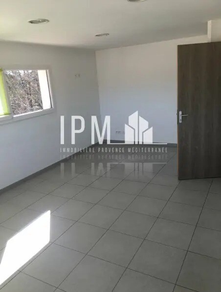 Office in Aix-en-Provence for lease Interior Photo- Image 1 of 3