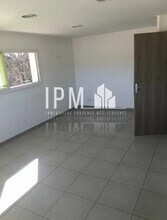 Office in Aix-en-Provence for lease Interior Photo- Image 1 of 3