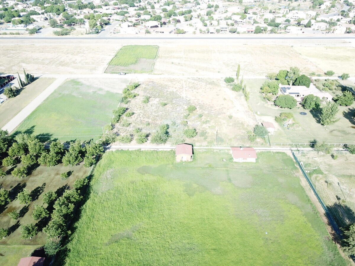 6020 Upper Valley Rd, El Paso, TX 79932