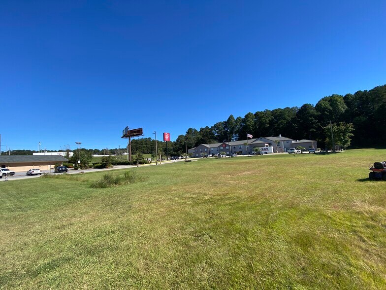 1111 Bankhead Hwy, Carrollton, GA 30112 Lake Carroll Mall Out Parcel