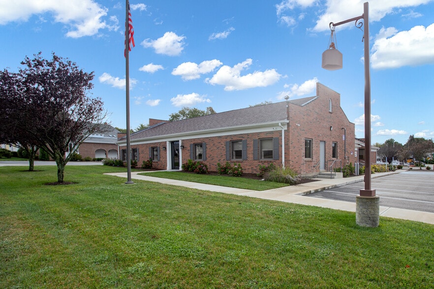 54 County St, Somerset, MA for lease - Building Photo - Image 3 of 20