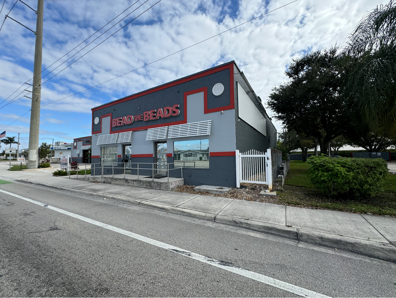 1601 N State Road 7, Hollywood, FL for lease - Building Photo - Image 1 of 9