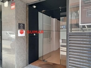 Retail in Esplugues de Llobregat, Barcelona for lease Building Photo- Image 2 of 6