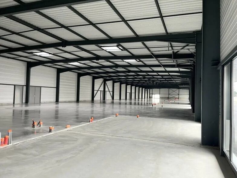 Flex in Schweighouse-sur-Moder for lease - Building Photo - Image 3 of 8