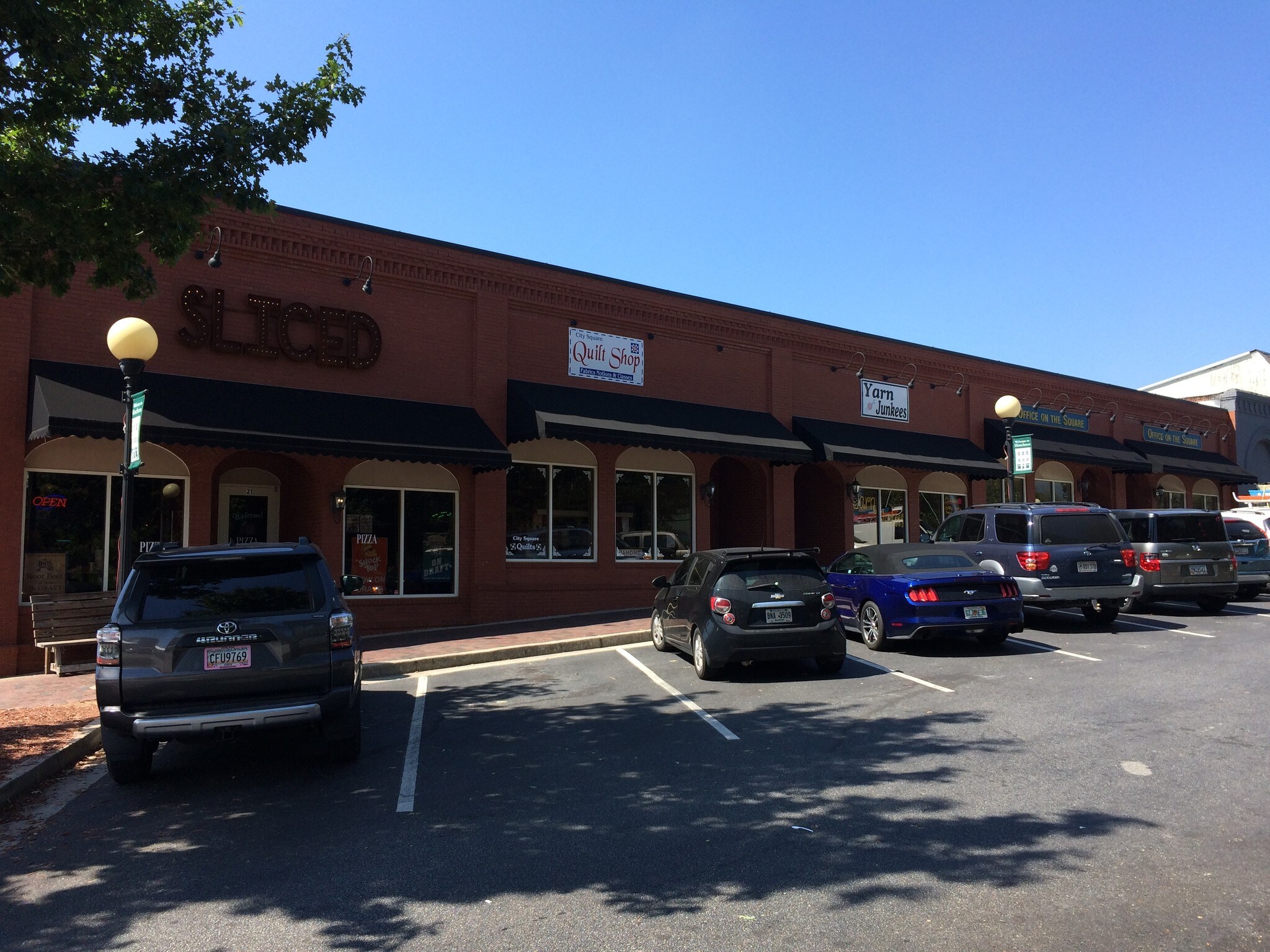 21-29 City Sq, Hoschton, GA for sale Building Photo- Image 1 of 1