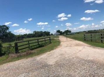 14130 Hughes Rd, Guy, TX for sale - Primary Photo - Image 1 of 1