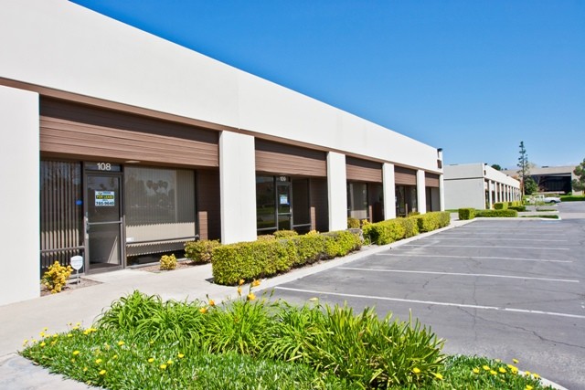 118 E Airport Dr, San Bernardino, CA for lease Building Photo- Image 1 of 8