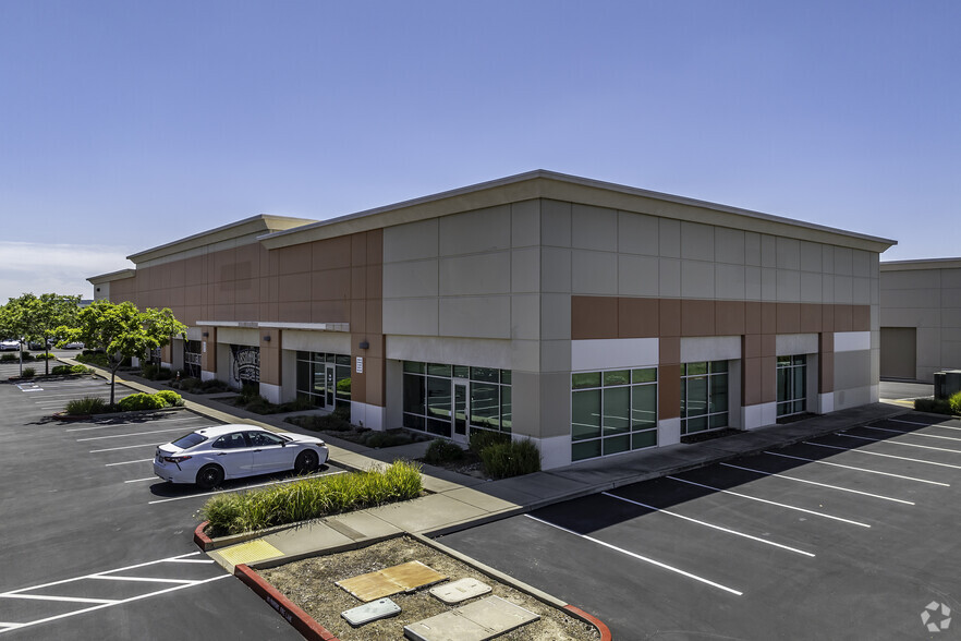 1104 Tinker Rd, Rocklin, CA for lease - Building Photo - Image 3 of 12