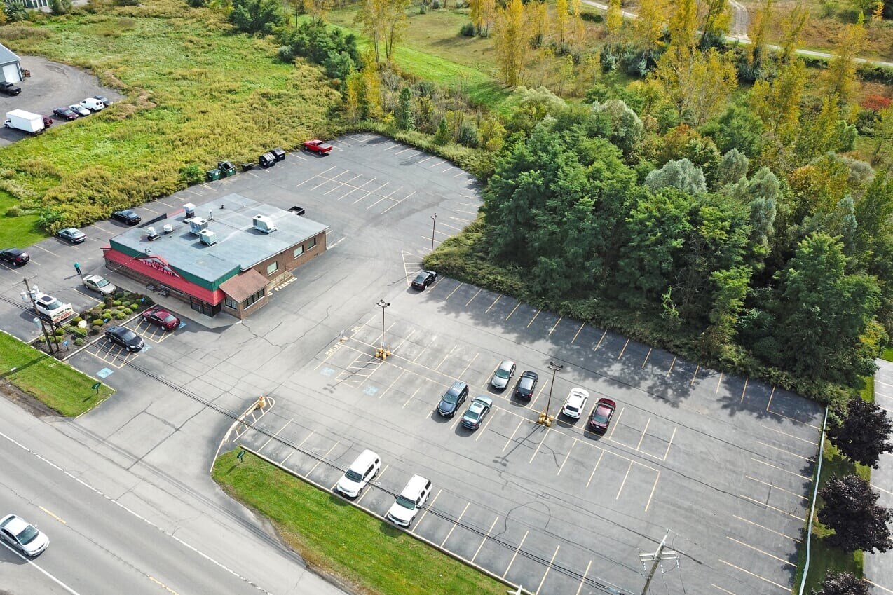 1090 State Route 31, Macedon, NY for sale Primary Photo- Image 1 of 1