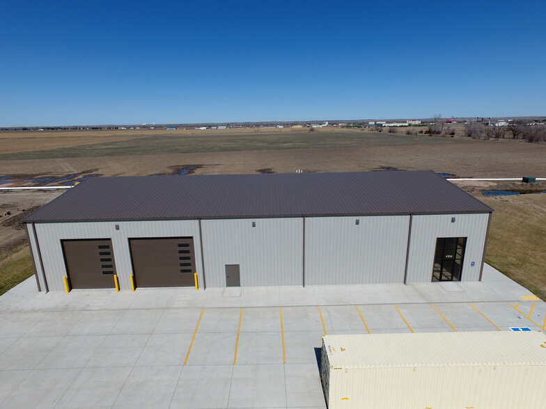 4306 Twin Rivers Rd, North Platte, NE for sale - Building Photo - Image 3 of 30