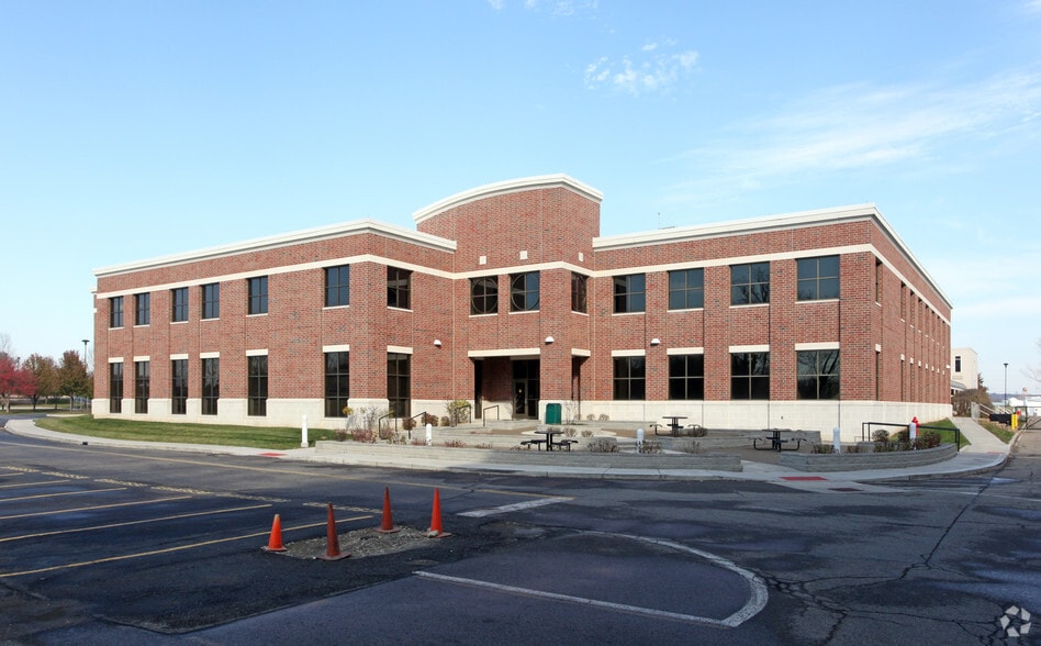 781 Irving Wick Dr W, Heath, OH for lease - Building Photo - Image 1 of 9