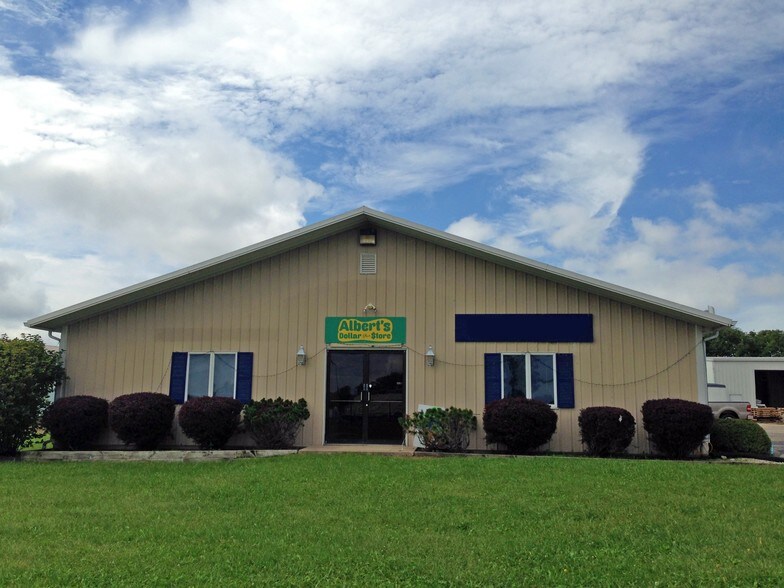 509 S 4th St, Dunlap, IL for sale - Building Photo - Image 1 of 1