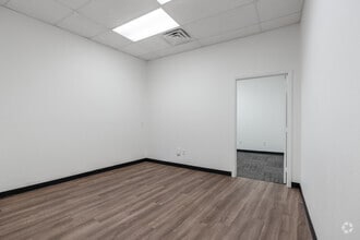 1911 Old Denton Rd, Carrollton, TX for lease Interior Photo- Image 2 of 4