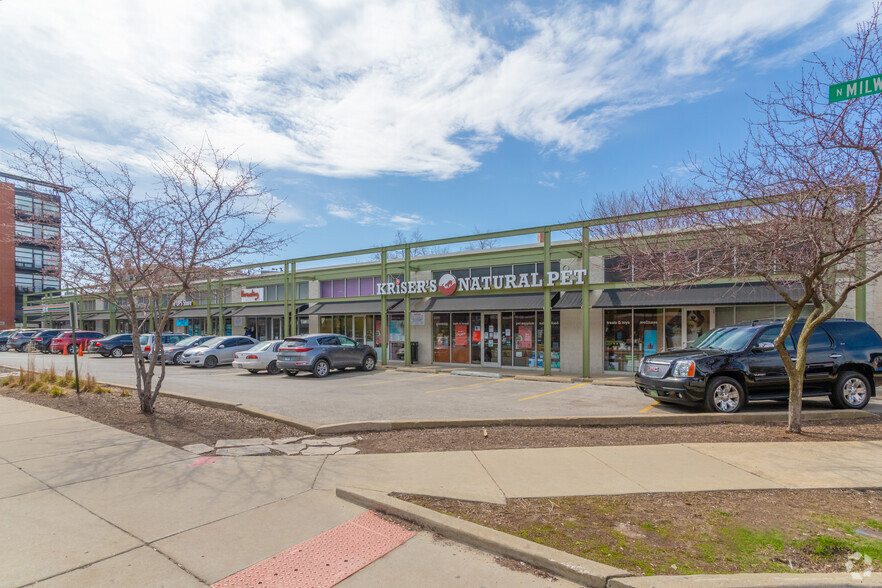 1658 N Milwaukee Ave, Chicago, IL for lease - Building Photo - Image 2 of 3