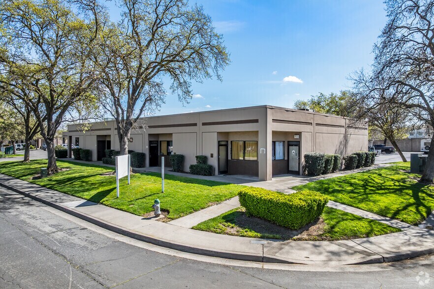 300 Harris Ave, Sacramento, CA for sale - Primary Photo - Image 1 of 10