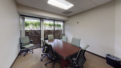 3333 N Torrey Pines Ct, La Jolla, CA for lease Interior Photo- Image 1 of 4