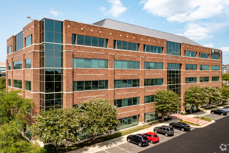 13650 Dulles Technology Dr, Herndon, VA for lease - Building Photo - Image 1 of 6