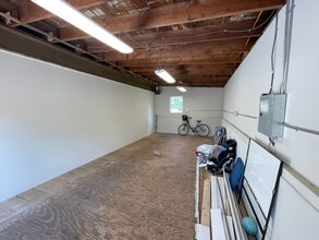 84 Bay St, Manchester, NH for lease Interior Photo- Image 2 of 6