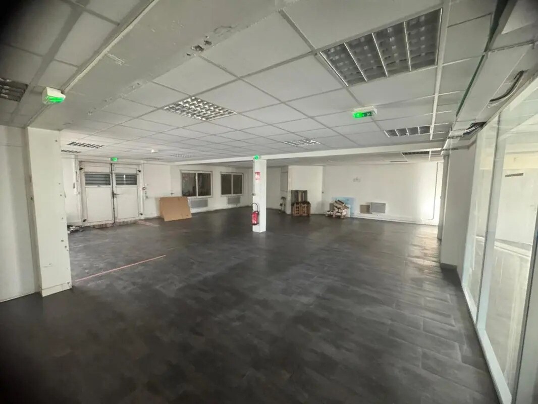 10-12 Rue Marcel Paul, Bezons for sale Interior Photo- Image 1 of 8