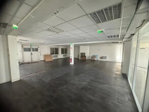 10-12 Rue Marcel Paul, Bezons for sale Interior Photo- Image 1 of 8