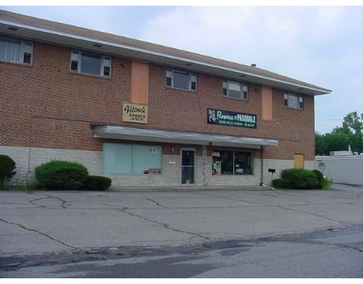 63-67 Plain St, Clinton, MA for sale - Primary Photo - Image 1 of 1