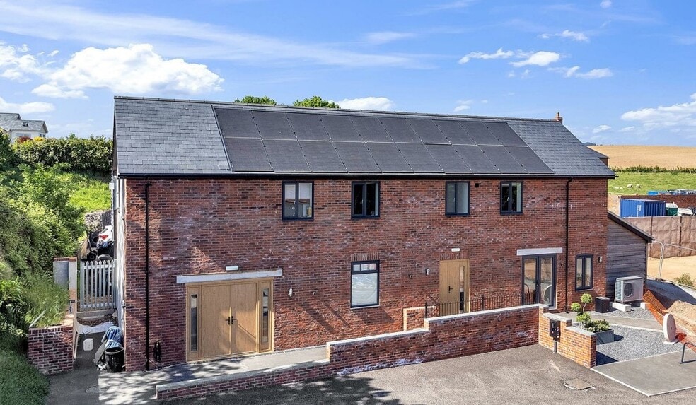 Slade Rise, Honiton for sale - Building Photo - Image 1 of 1